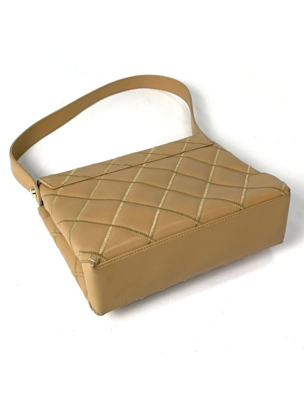 Chanel Shoulder Bag CC Logo Leather Beige - Picture 2 of 11